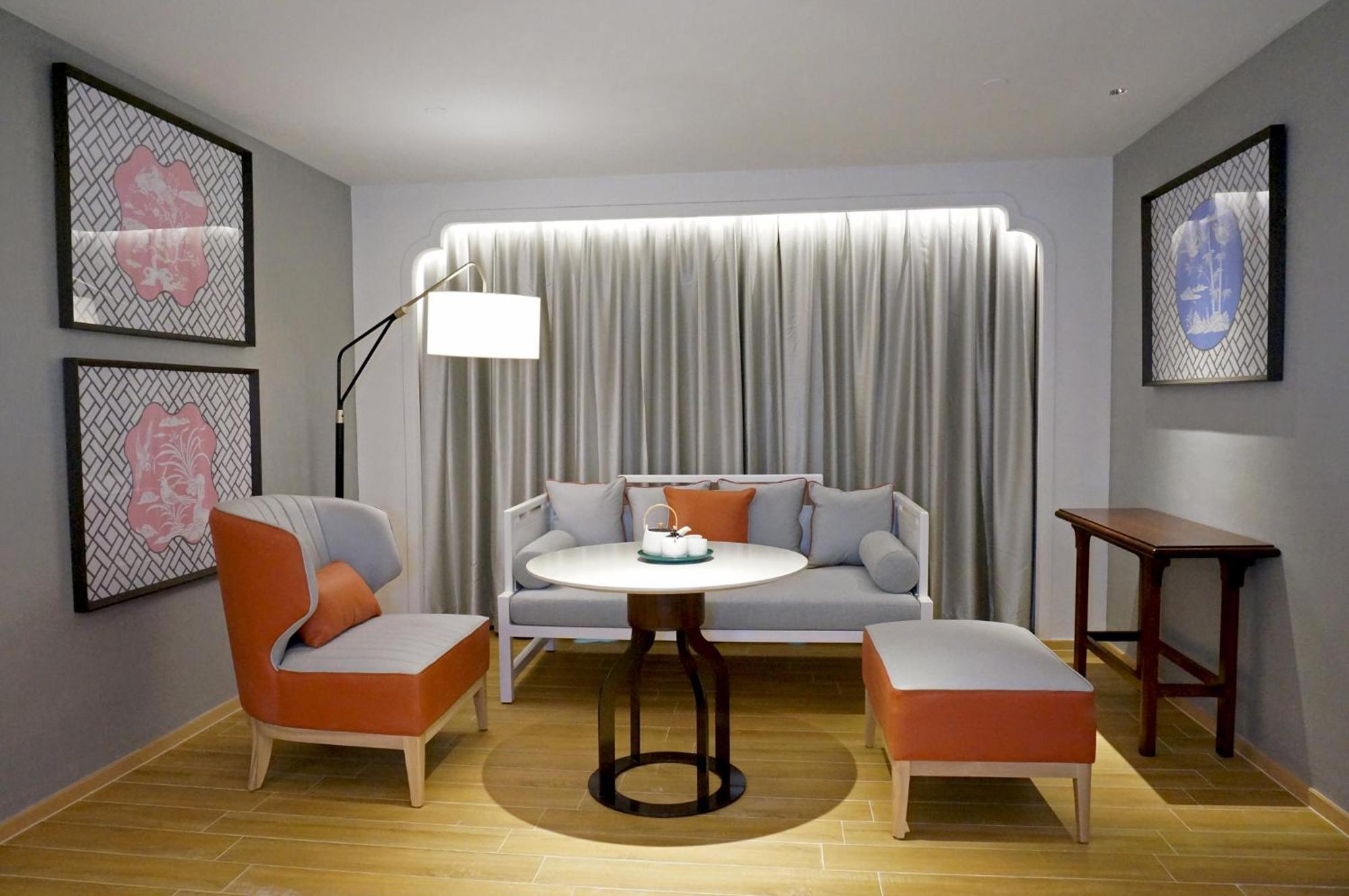 Voco Shifu By Ihg Отель 5*