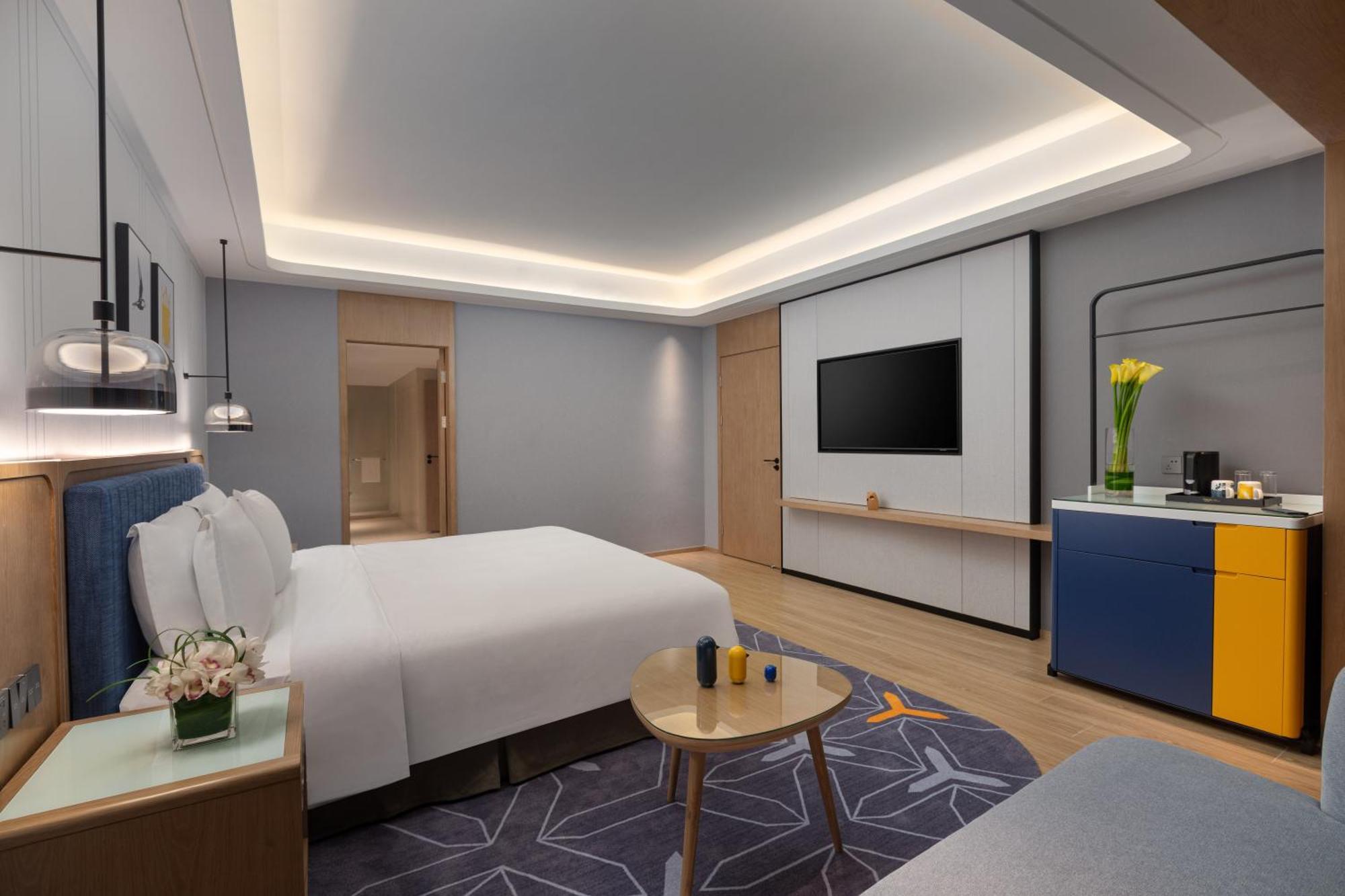 Отель Voco Shifu By Ihg